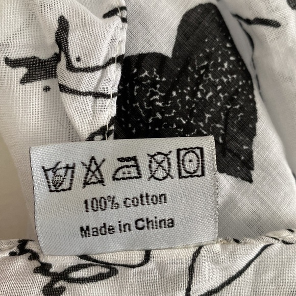 Carven perfumes scarf - Picture 8 of 9